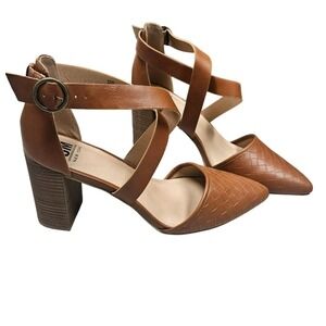 SM New York Calliope sz 10 Pointed Toe Block Heel Crisscross Buckle Ankle Strap